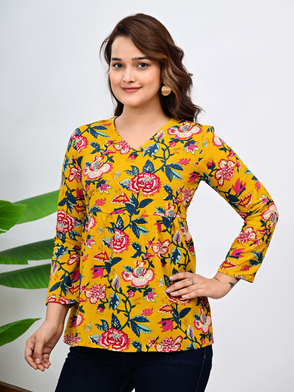 Women's Floral Print Regular Fit Top