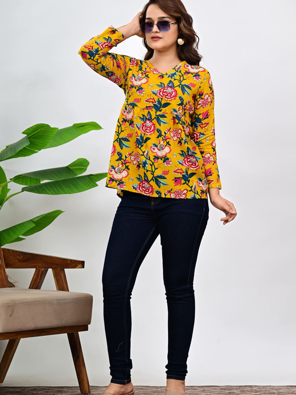 Women's Floral Print Regular Fit Top