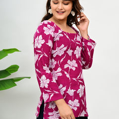 Women's Magenta Floral Print Cotton Square Neck Top